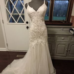 Kenneth Winston 1813 Almond/Ivory 18 Fitted Shimmery Mermaid Wedding Dress